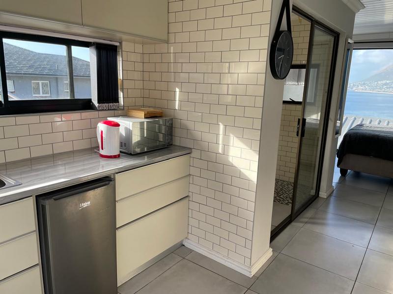 To Let 1 Bedroom Property for Rent in Simons Town Western Cape